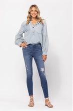 Load image into Gallery viewer, Judy Blue Mid-Rise Destroyed Pull-On Jeggings
